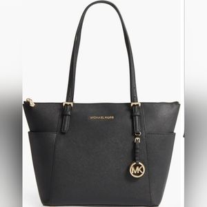 Michael Kors Jet Set' Leather Tote - black with gold trim, used*